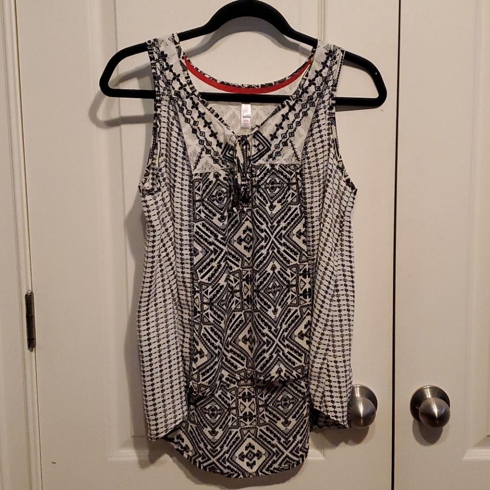 Xhilaration Tank Top NEVER WORN